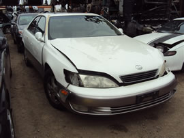 1998 LEXUS ES300, 3.0L AUTO, COLOR WHITE, STK Z15848